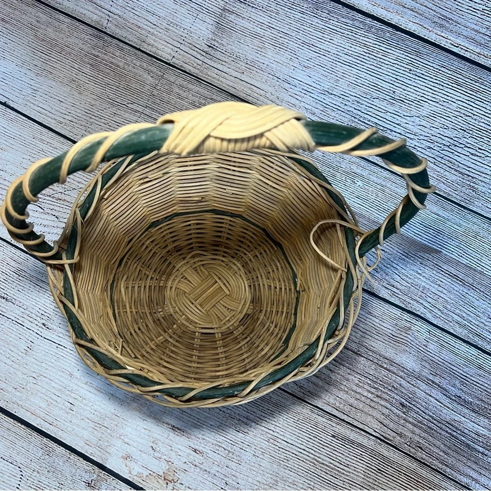 Vintage Large Oval Wicker Basket‎ Ceramic Moose & Cabin Tile Decorations Cottage